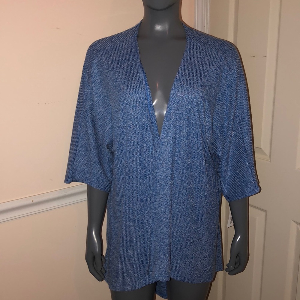 New LuLaRoe Lindsay top shirt blue